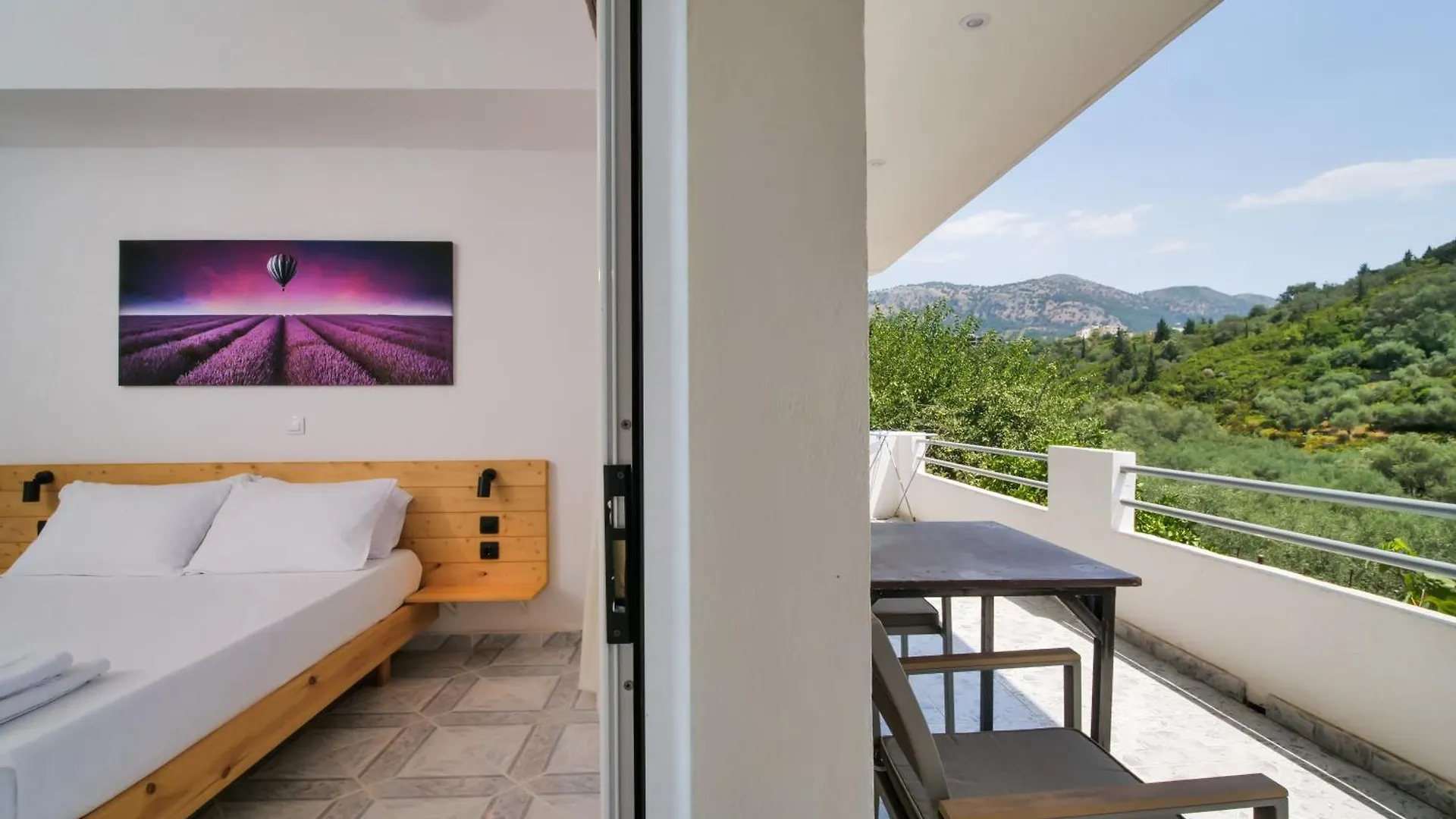 Affittacamere Bodini'S Rooms Himare